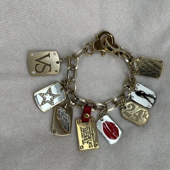 Victoria's Secret VS Angel Supermodel Charm Bracelet with Handcuff clasp - Picture 3 of 8